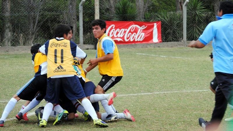 “La Levene” y “La Clara”, a la final de la Copa “Coca Cola 2014”