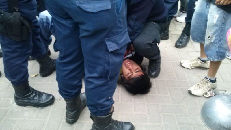 Reducen a un joven en pleno centro