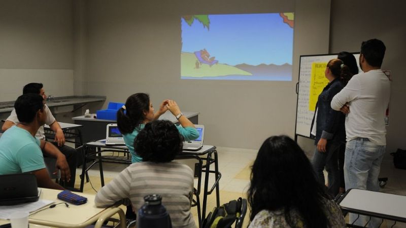 Capacitación a docentes del nivel secundario