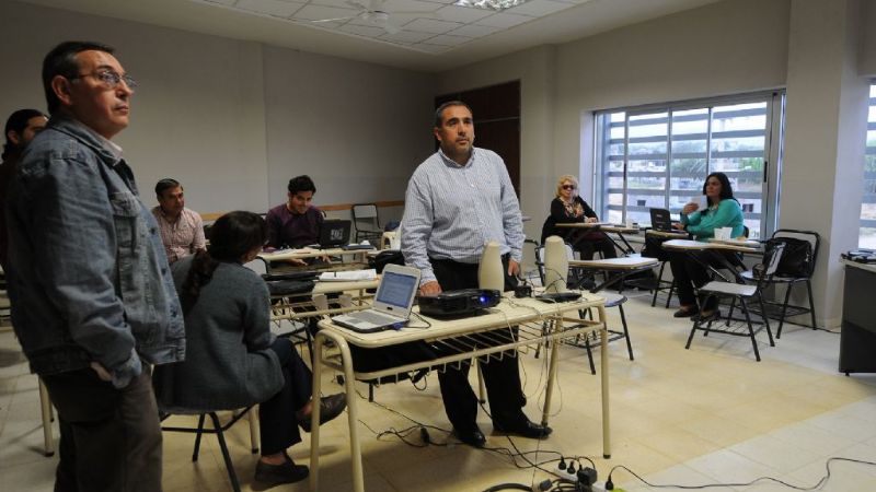 Capacitación a docentes del nivel secundario