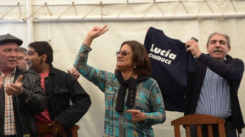 Lucía y Aníbal Fernández abrieron la Jornada de la Juventud