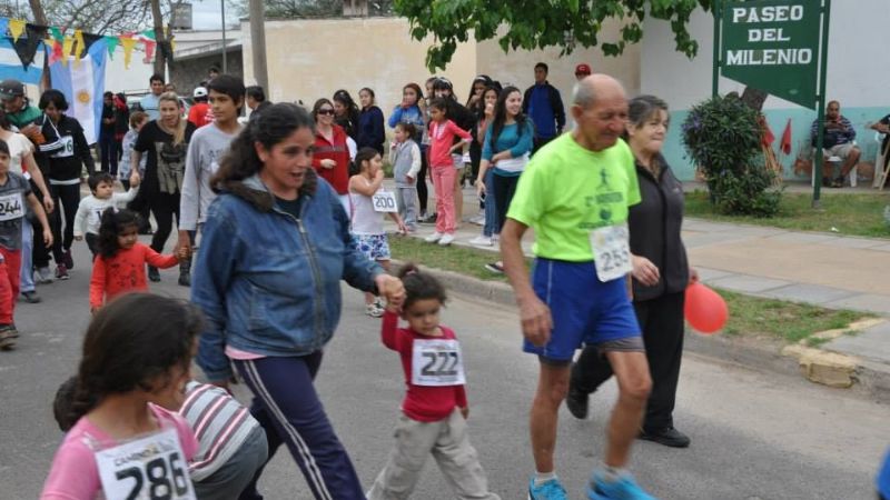 Los niños primeros en Barrio El Jumeal