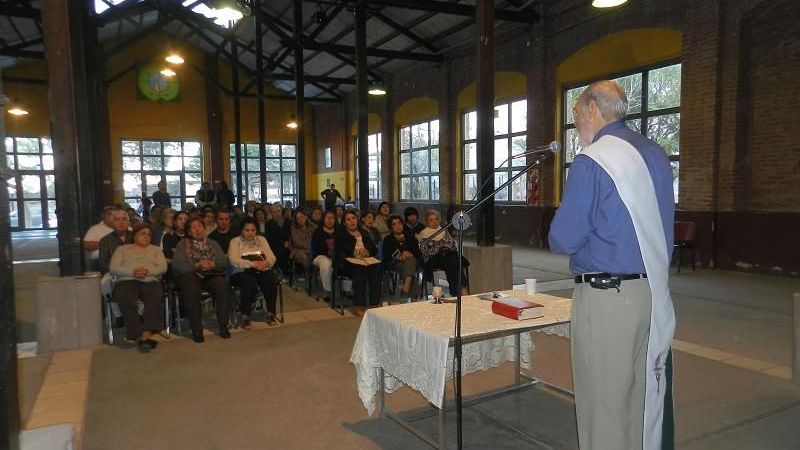 Homenaje a la familia ferroviaria