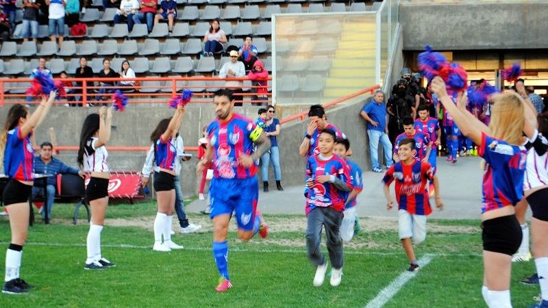 El “barco ocotero” espera escapar del naufragio mañana ante Aconquija