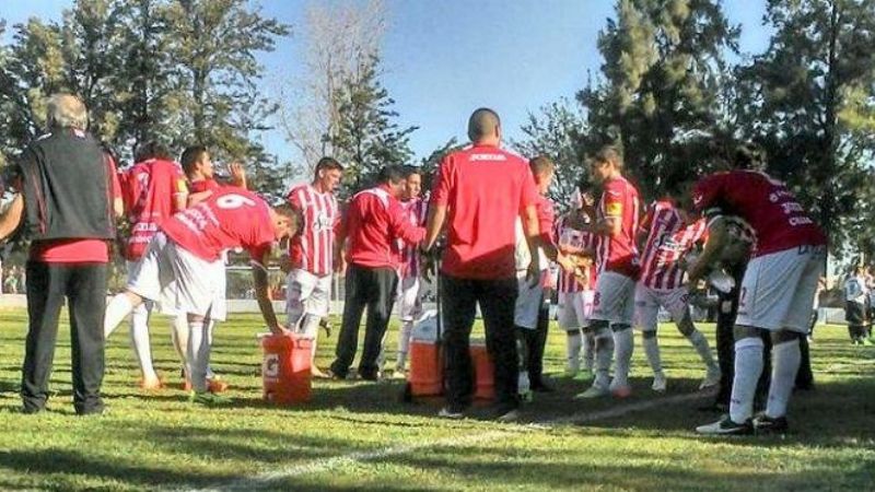 Epopeya “estanciera”: Venció a San Martín de Tucumán y lidera la “3”