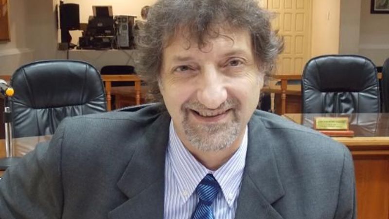 Denuncian maltratos de concejales radicales