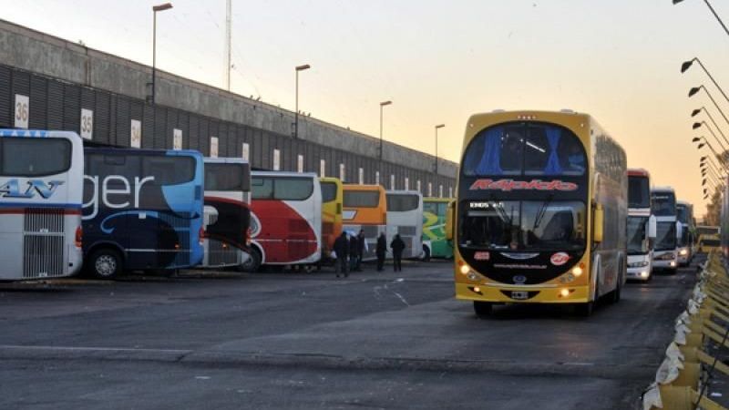 AFIP clausuró empresas de ómnibus que no cobraban el 35% para viajes a otros países