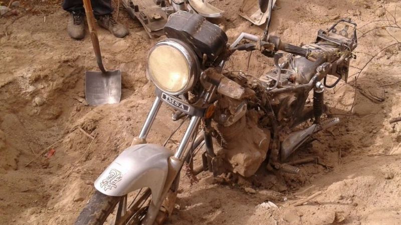 Encuentran una moto enterrada en Huaco-Andalgalá