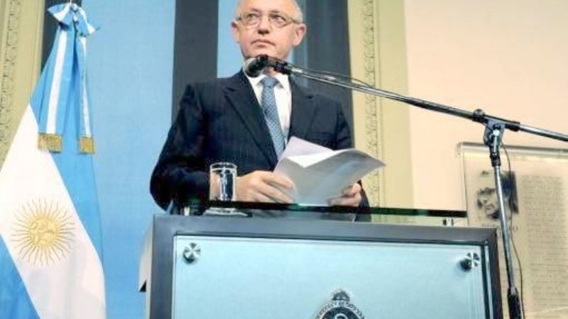 Timerman: "Clarín da vergüenza; el domingo fui a la marcha"