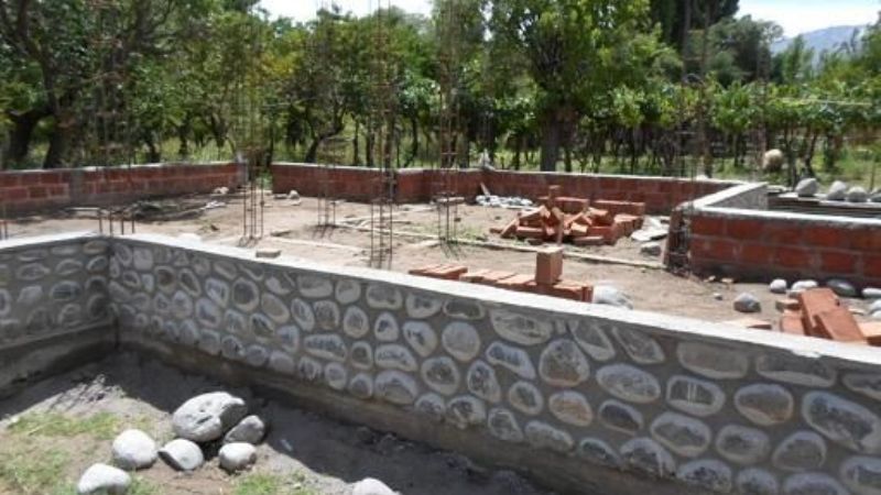 Mendoza visitó ampliación del club de Famatanca