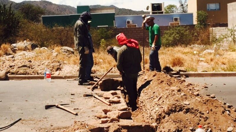 Vecinos rompieron la repavimentación de Av. Galíndez