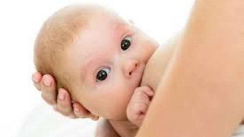 Reglamentan la ley que promueve la lactancia materna