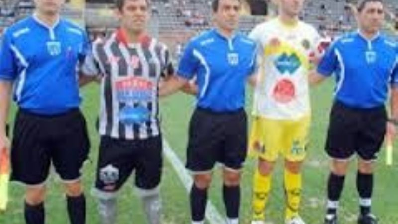 Terna tucumana dirigirá Policial-Racing (Cba.), el domingo, 19.45