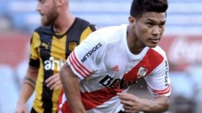 River cayó por penales 4-2 ante Peñarol y quedó último