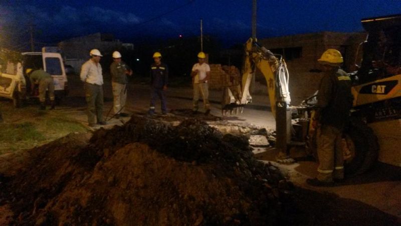 Trabajos para normalizar el servicio de agua potable