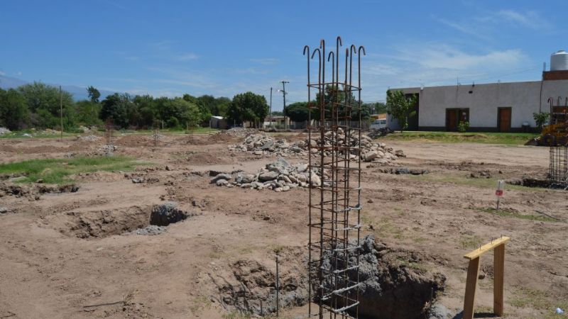 Construyen aulas en la Escuela Municipal N° 2