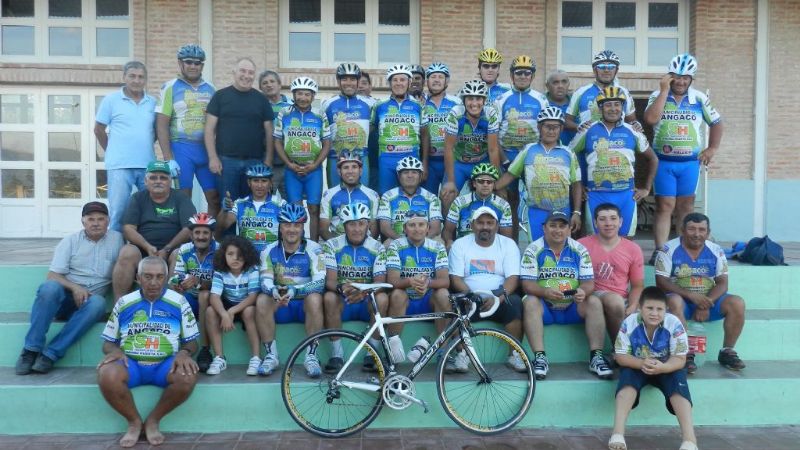 “Deportes y Salud” llegó a la Capital a cumplir su promesa