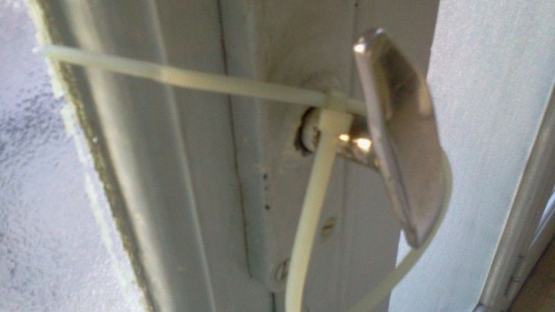 Ladrones “precintan” viviendas para “marcarlas”