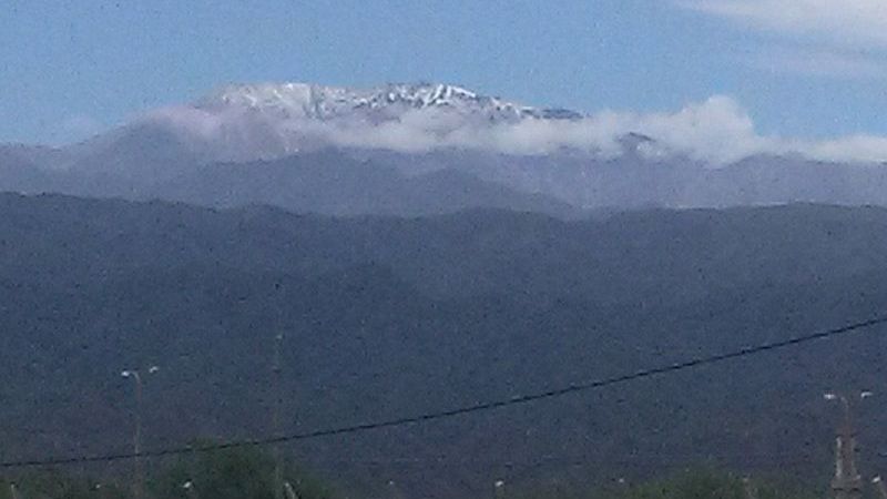 Nieve de verano en la cima del Manchao sobre las cumbres ambateñas