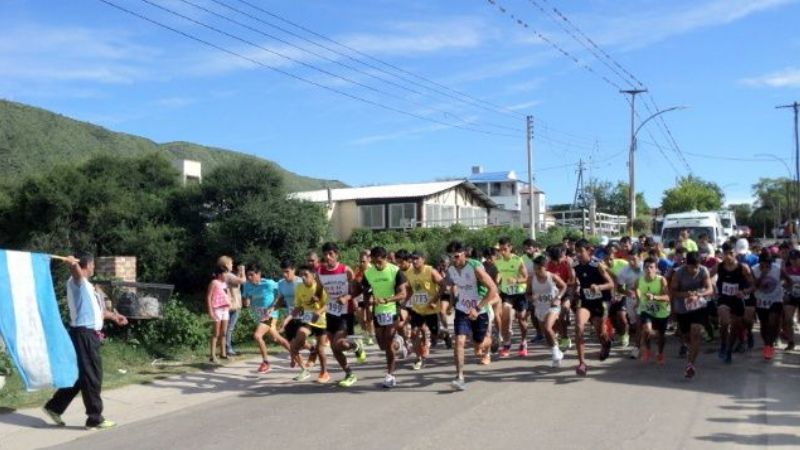 Lucas Castro y Natalia Barizone ganaron la “Maratón de la Flor”