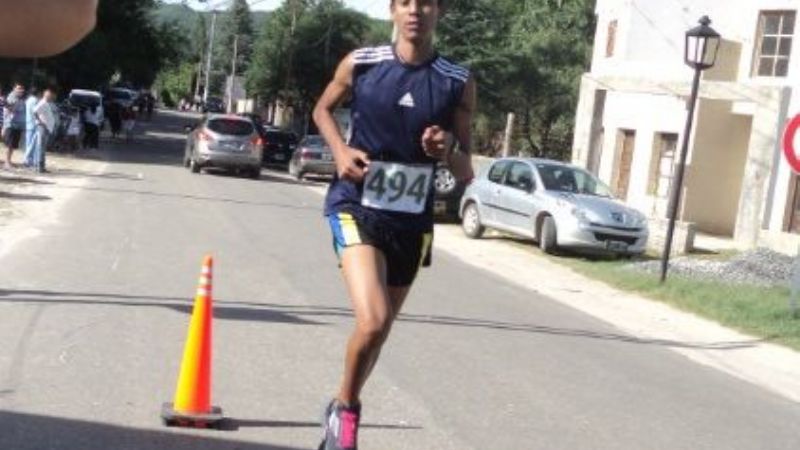 Lucas Castro y Natalia Barizone ganaron la “Maratón de la Flor”