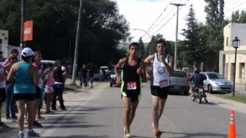 Lucas Castro y Natalia Barizone ganaron la “Maratón de la Flor”