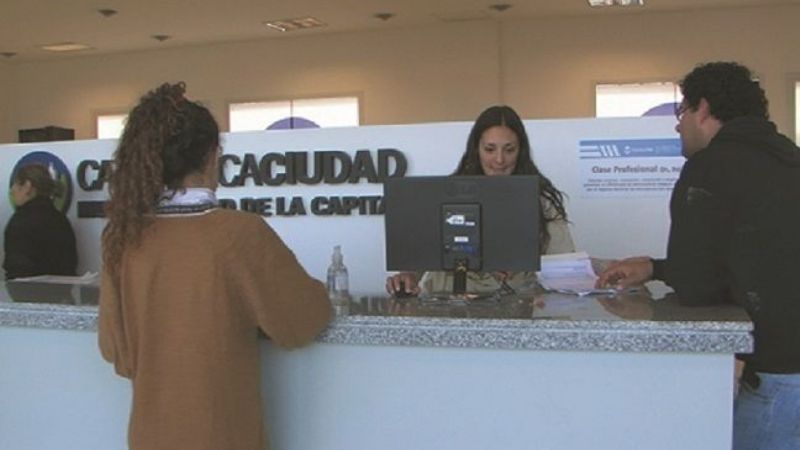 El Centro de Emisión atiende con nuevo horario en la segunda quincena