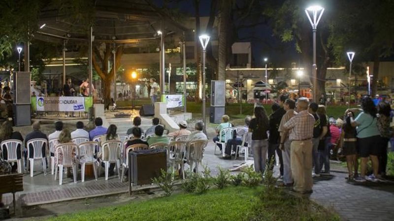 Paclín se presentó en la Glorieta