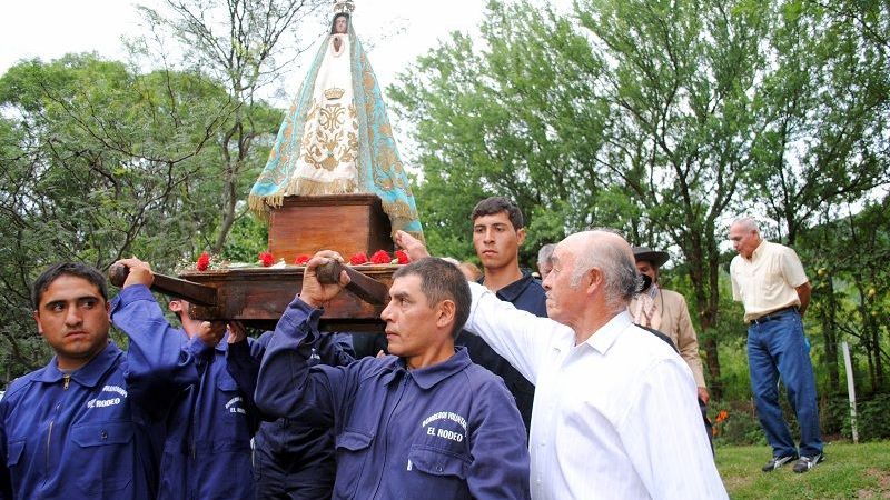 Emotivo y sentido homenaje a las víctimas del alud en El Rodeo