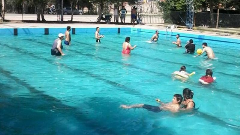 Día de pileta para alumnos del Instituto de Rehabilitación