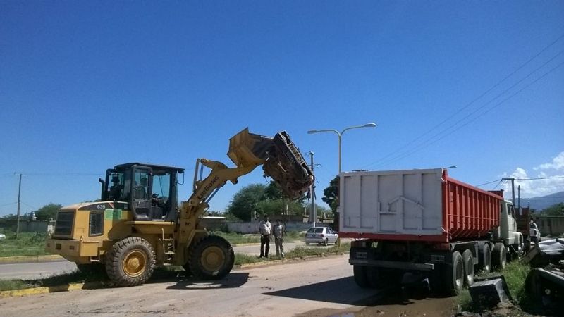 Operativo de limpieza camino a La Gruta, avenida Choya y barrios del norte