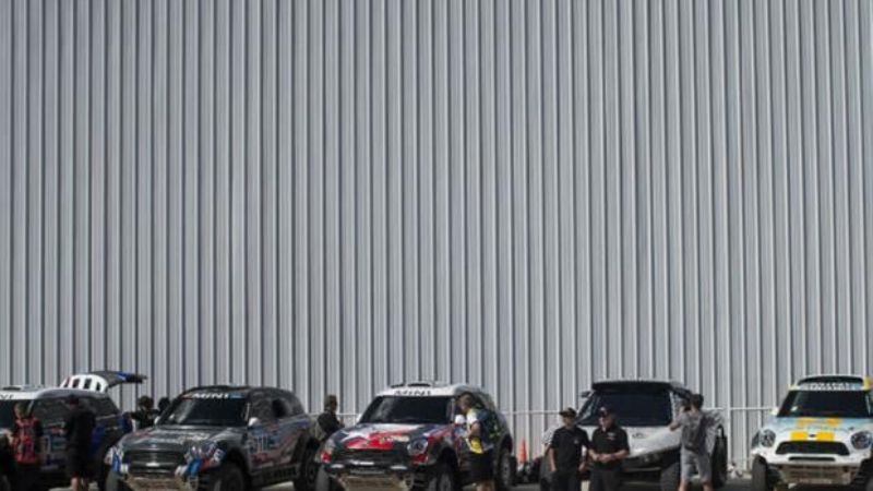 Una multitud participa de la fiesta del Dakar 2015 en Casa Rosada