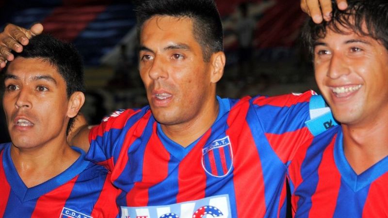 Goleadas de Juventud Unida y Tesorieri, en la Capital