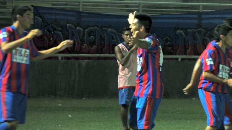 “Tesho” debutó goleando 4-0 frente a Coronel Daza