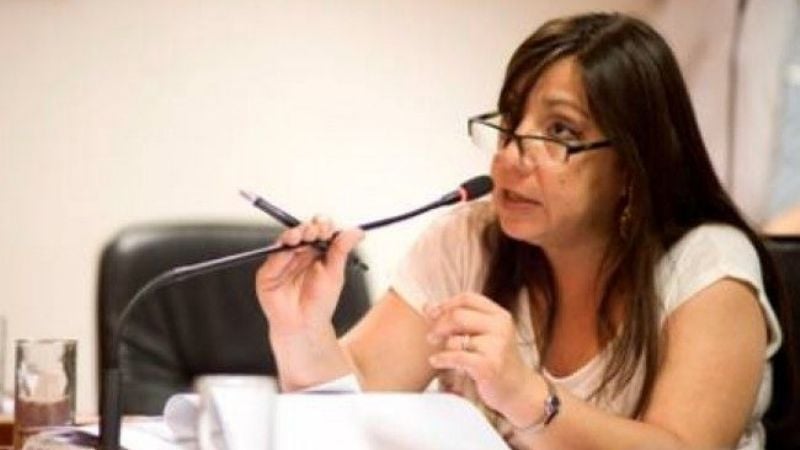 “La Constitución es una cuestión de Estado civil y no religioso”