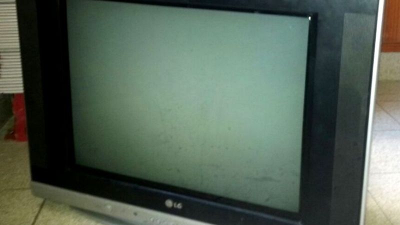 En un registro domiciliario, secuestran un televisor que había sido robado