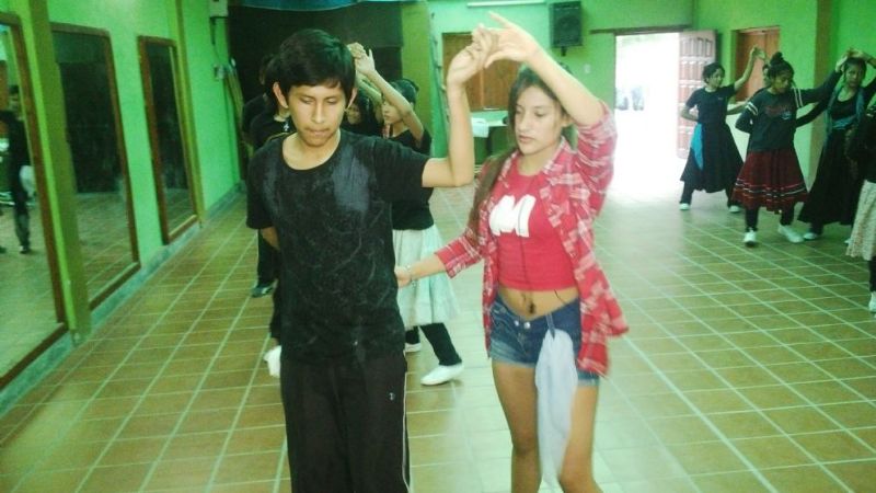 La Escuela Alpamaska cumple un año más al servicio de la cultura