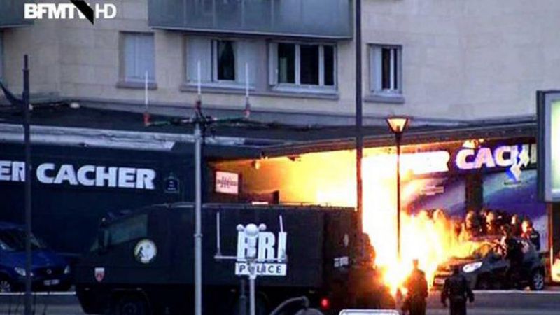 La policía mató a los sospechosos de la masacre de Charlie Hebdo