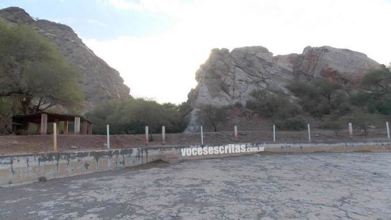 Balneario abandonado en Tinogasta