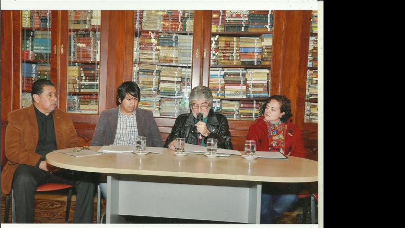 Lectura de cuentos en la biblioteca Mons. Bernabé Piedrabuena