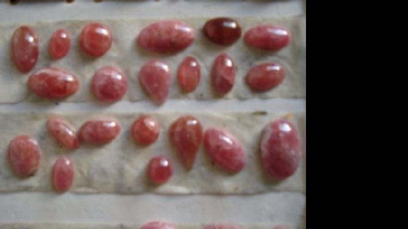 Más de 4 kilos de rodocrosita llevaba Angelina