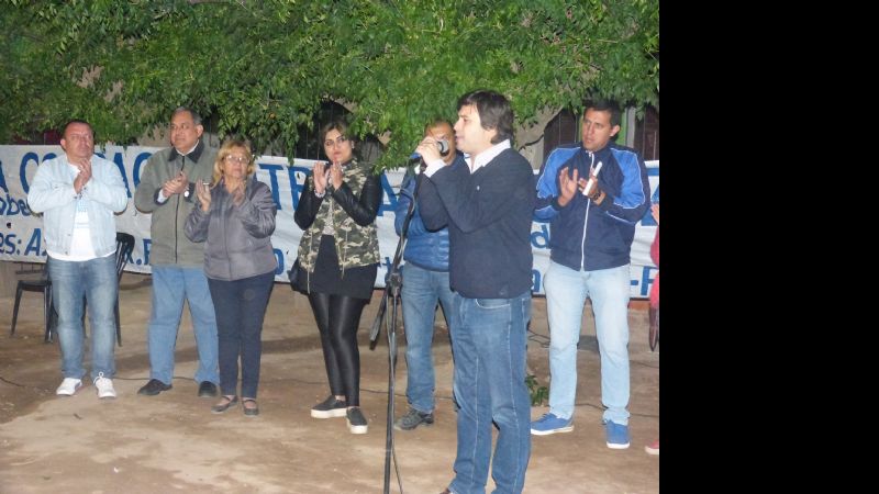 Gustavo Aguirre llevó sus propuestas a Recreo