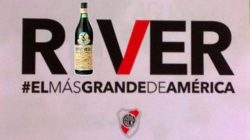 River ganó el 'súper clásico' en Córdoba y cargó a Boca con afiches