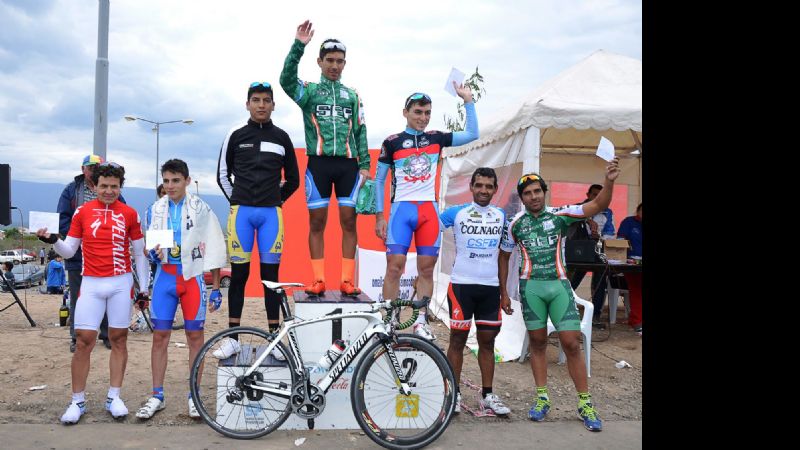 Competencia inaugural de la "Pista Escuela Municipal de Ciclismo"