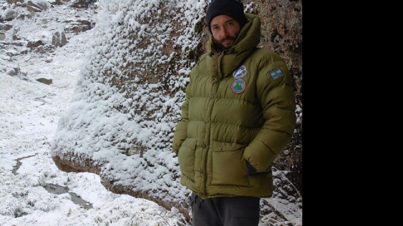 La nieve, una visita extraña de las montañas ambateñas en octubre