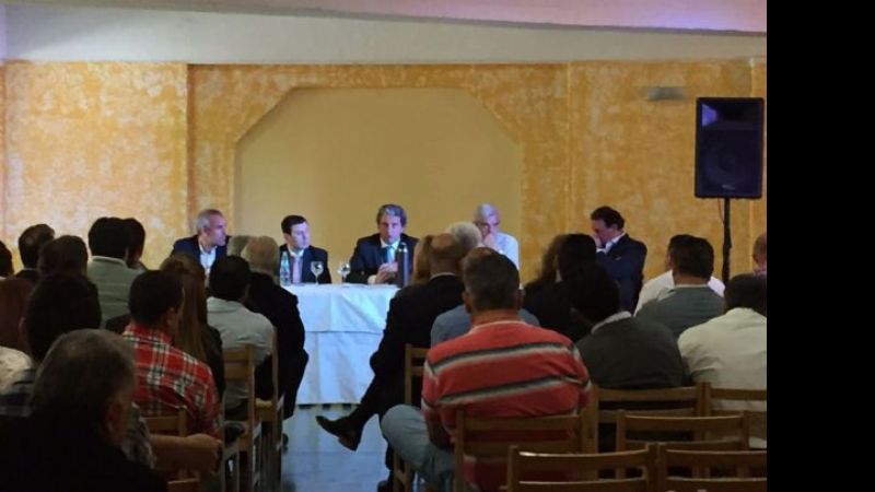 Intendentes radicales de Córdoba “blanquearon” apoyo a Scioli