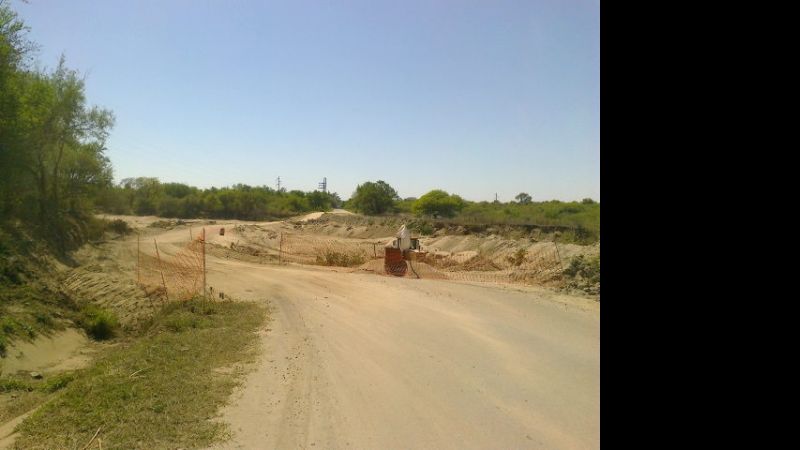Comenzaron los trabajos del puente sobre el río de Las Cañas