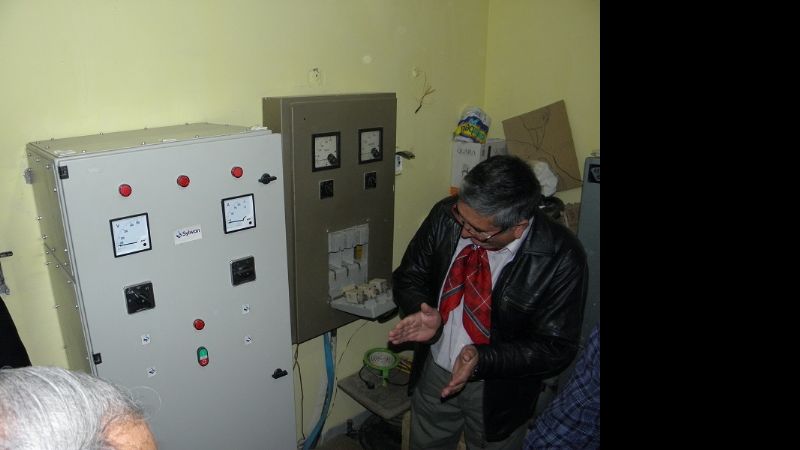 El intendente Mendoza puso en funcionamiento el pozo los regantes de Famatanca