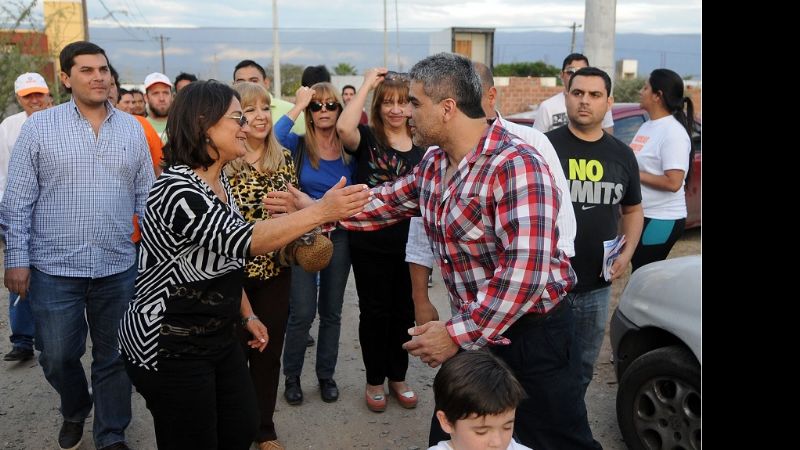 Fuerte respaldo a Lucía en los barrios Achachay y Ojo de Agua
