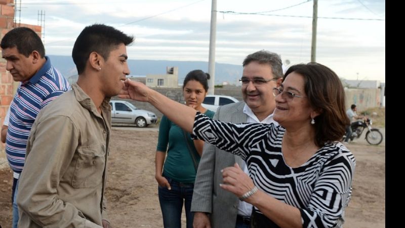 Fuerte respaldo a Lucía en los barrios Achachay y Ojo de Agua